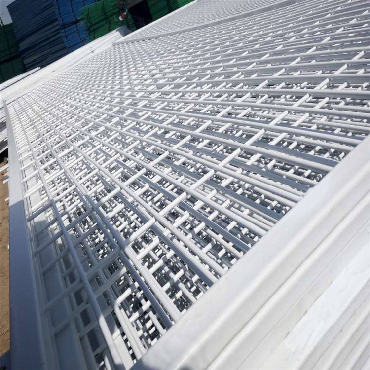 看守所、拘留所安裝防攀爬金屬隔離網(wǎng)時的注意事項
